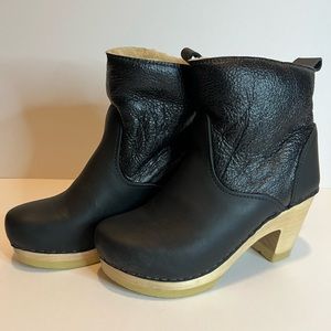 No. 6 Pull On Shearling Clog Boot in High Heel in Ink Aviator Size 37